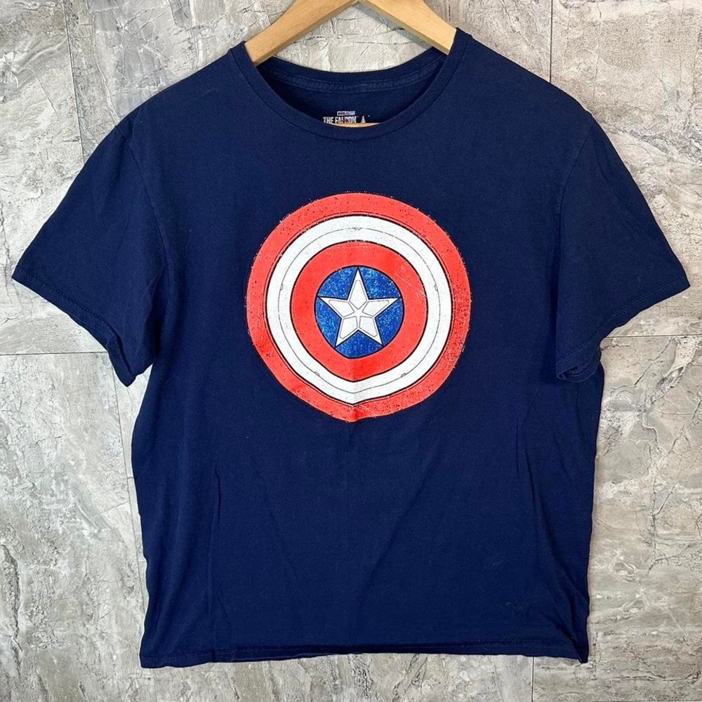 Navy‎ Captain America Marvel T-shirt the falcon men Large Marvel #CaptainAmerica